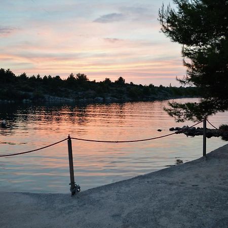 Kamenito Kruševo Buitenkant foto