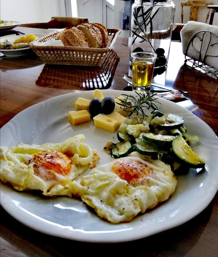 Kamenito Kruševo Buitenkant foto