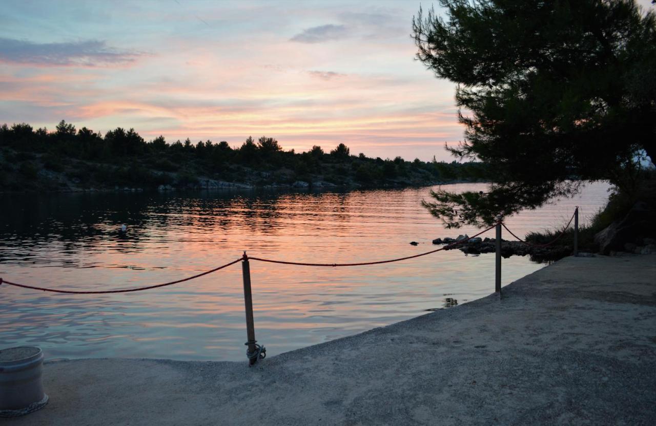 Kamenito Kruševo Buitenkant foto